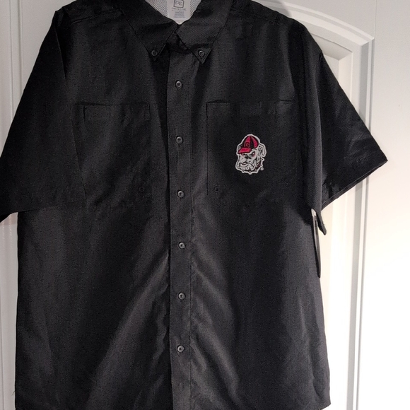 Pro Edge Other - Pro Edge Black Men's Casual Button Down Shirt with Embroidered Logo